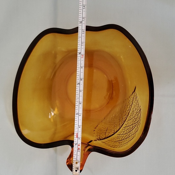 Vintage Amber Glass Apple Bowl Made In Indonesia - Picture 5 of 5